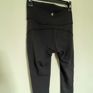 lululemon high-rise leggings 25” black